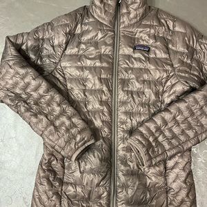 Patagonia NWT women’s size, medium micro, puffer, jacket, feather grey